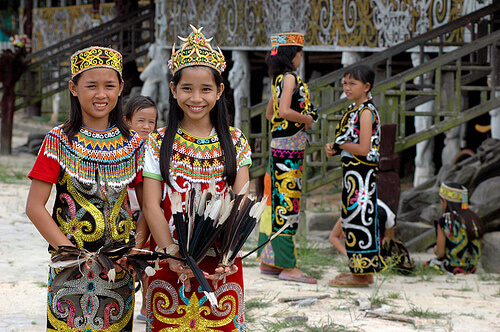 baju adat kalimantan timur