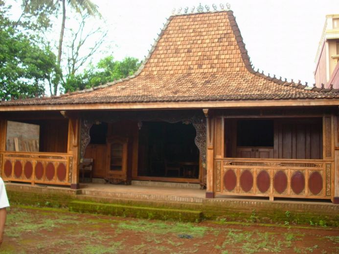 Rumah Adat Provinsi Jawa Timur