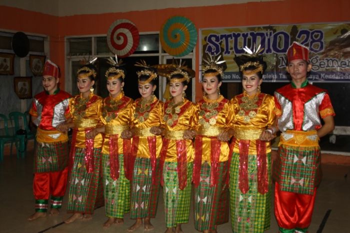 Tarian Daerah Sulawesi Barat