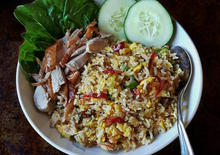 Nasi goreng udang rebon.