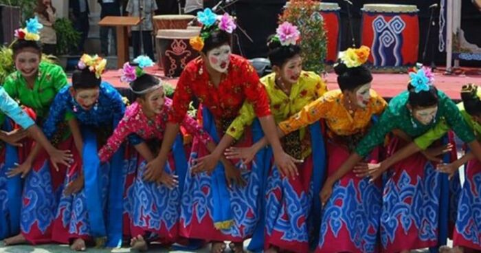 Tari Ronggeng bugis, Hiburan Para Tuan Tanah