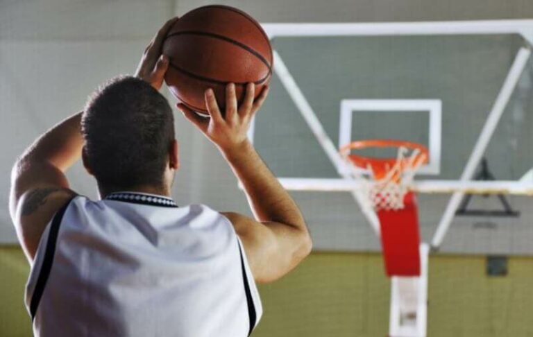 Teknik Menembak (Shooting) Bola Basket